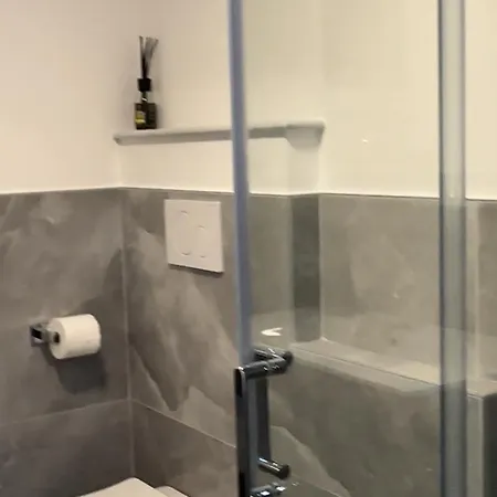 בית הארחה Umbertos 3*